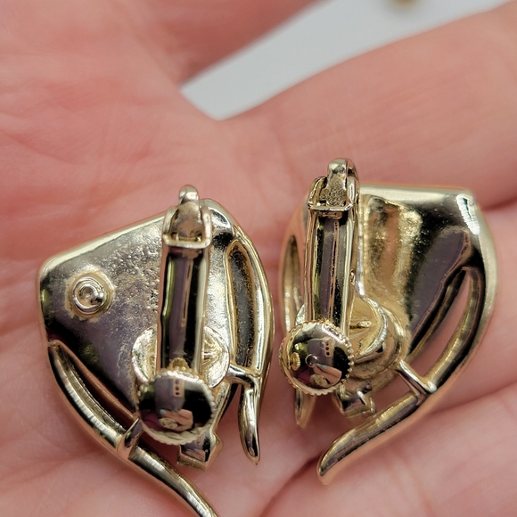 VTG Coro Demi-Parure: Gold Tone Setting | White, Black, Gold "Confetti" | SIGNED - Picture 12 of 13